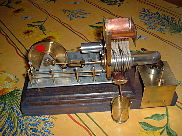 Small-scale model of an engine built at the beginning of the 20th century